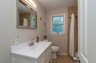5 Hyler Dr, Hampton Bays, NY 11946 - Photo 10