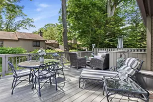 227 Hamlet Dr, Jericho, NY 11753 - Photo 28