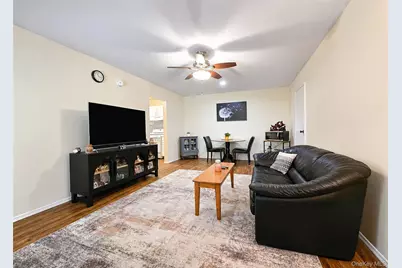 9 Navajo Court #9, Coram, NY 11727 - Photo 4