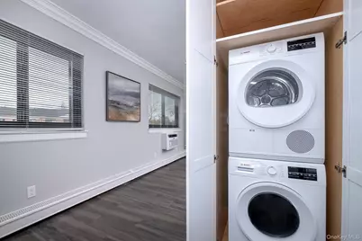 407 East Main Street #407-5B, Bay Shore, NY 11706 - Photo 4