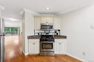 19 The Circle, Glen Head, NY 11545 - Photo 16