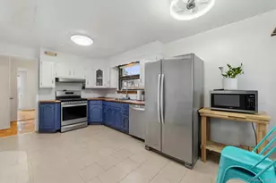 25 Fowler Ave, Yonkers, NY 10701 - Photo 10