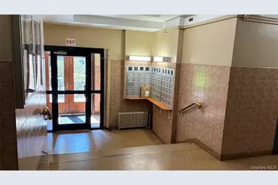 1560 Unionport Road #3G, Bronx, NY 10462 - Photo 2