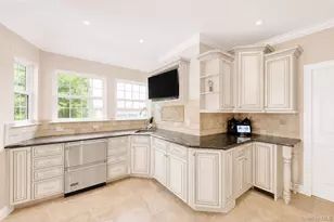 9 Tyler Ct, Mahopac, NY 10541 - Photo 10