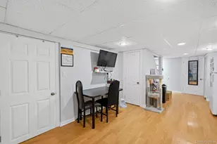 37 Coe Pl, Huntington Station, NY 11746 - Photo 28