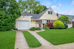 46 Patton Blvd, New Hyde Park, NY 11040 - Photo 18