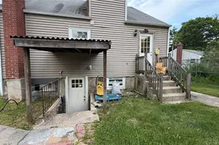 18 Pennsylvania Ave, Brentwood, NY 11717 - Photo 12
