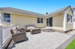 83 East End Ave, Hicksville, NY 11801 - Photo 28