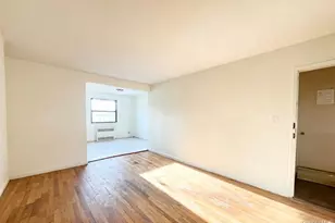 67-22 136th St, Flushing, NY 11367 - Photo 8