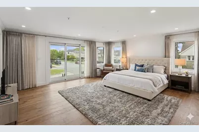 400 E Olive Street, Long Beach, NY 11561 - Photo 20