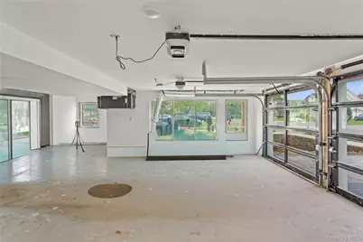 400 E Olive Street, Long Beach, NY 11561 - Photo 22
