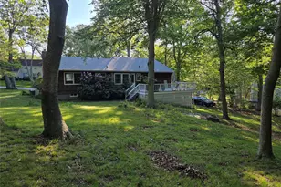 13 Linda Ln E, Riverhead, NY 11901 - Photo 30