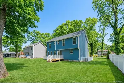508 Starlight Drive, Shirley, NY 11967 - Photo 2