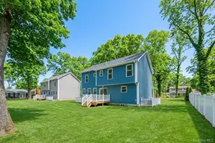 508 Starlight Dr, Shirley, NY 11967 - Photo 2