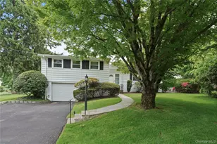 11 Maplemoor Ln, White Plains, NY 10605 - Photo 2
