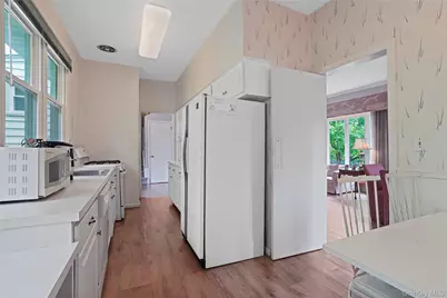 11 Maplemoor Lane, White Plains, NY 10605 - Photo 12