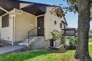131 Columbia Ct, Yorktown Heights, NY 10598 - Photo 2