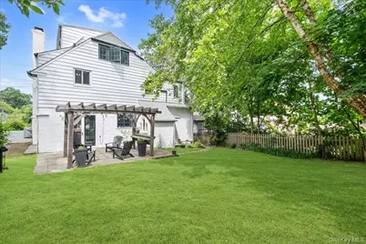 105 Longview Avenue, White Plains, NY 10605 - Photo 22