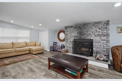 386 Lake Louise Marie Road, Rock Hill, NY 12775 - Photo 18