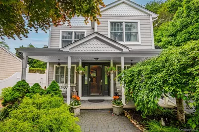 5 Bennett Avenue, Huntington Station, NY 11746 - Photo 2