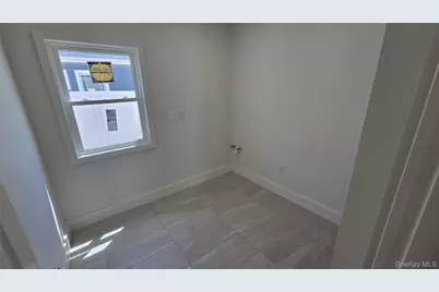 724 E Park Avenue, Long Beach, NY 11561 - Photo 8