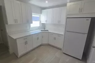 724 E Park Ave, Long Beach, NY 11561 - Photo 2