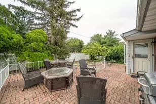15 Jackie Dr, Westbury, NY 11590 - Photo 20