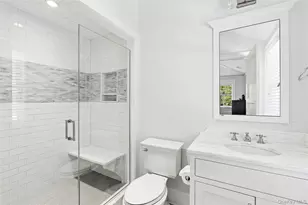 43 Old Main Rd, Quogue, NY 11959 - Photo 18