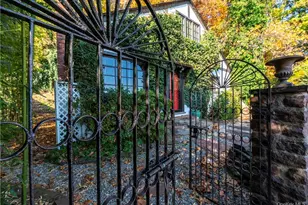 89 River Rd, Nyack, NY 10960 - Photo 2