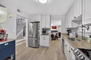 218 Tree Top Crescent, Rye Brook, NY 10573 - Photo 12