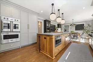 96 10th St, Garden City, NY 11530 - Photo 16