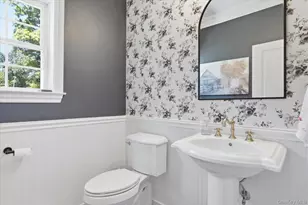 82 Blydenburgh Rd, Centereach, NY 11720 - Photo 8