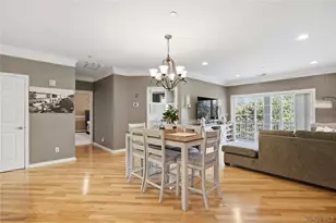 204 Saratoga Ln, Fishkill, NY 12524 - Photo 2