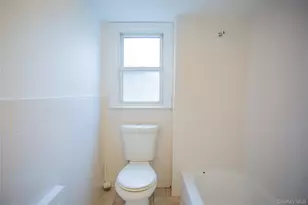 133 Cleveland Ave, Long Beach, NY 11561 - Photo 12