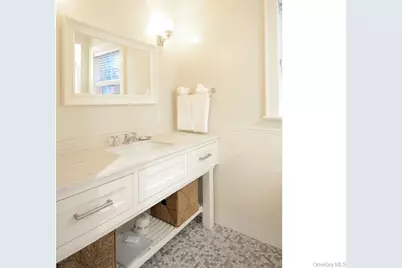58 E Brookside Drive, Larchmont, NY 10538 - Photo 16