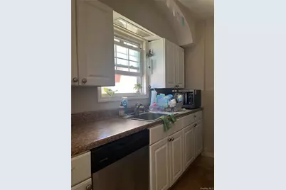 24829 Cambria Avenue, Little Neck, NY 11362 - Photo 8