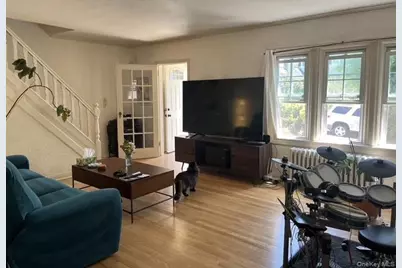 24829 Cambria Avenue, Little Neck, NY 11362 - Photo 2