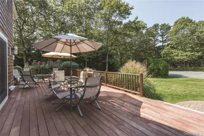 37 Arbutus Road, Quogue, NY 11959 - Photo 4