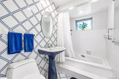 85-65 67th Drive, Rego Park, NY 11374 - Photo 24
