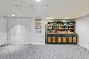 60 Croyden Rd, Mineola, NY 11501 - Photo 24