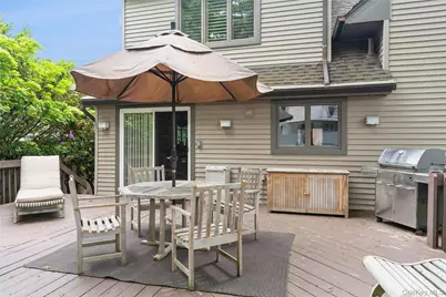 2772 Riverside Avenue, Merrick, NY 11566 - Photo 26
