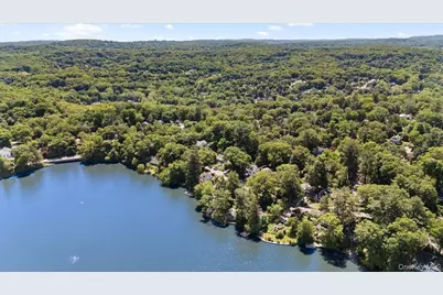 184 Lake Drive, Lake Peekskill, NY 10537 - Photo 36