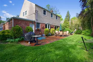 34 Wildwood Ln, East Hills, NY 11577 - Photo 18
