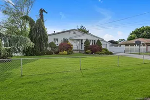 170 W 9th St, Deer Park, NY 11729 - Photo 2