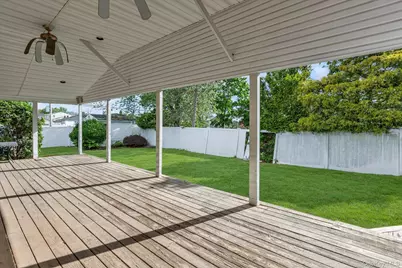 170 W 9th Street, Deer Park, NY 11729 - Photo 20