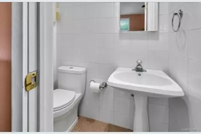 170 W 9th Street, Deer Park, NY 11729 - Photo 16
