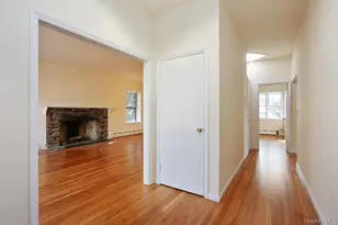 7 Saxon Woods Rd, White Plains, NY 10605 - Photo 4