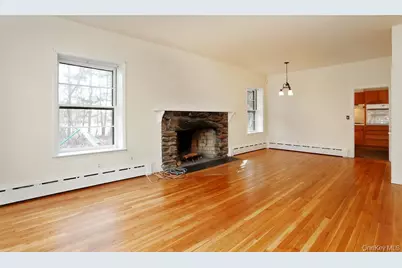 7 Saxon Woods Road, White Plains, NY 10605 - Photo 2