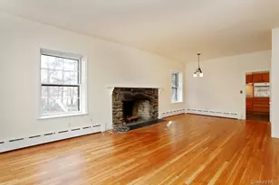 7 Saxon Woods Rd, White Plains, NY 10605 - Photo 2