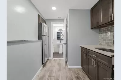 434 N Alleghany Avenue, Lindenhurst, NY 11757 - Photo 10